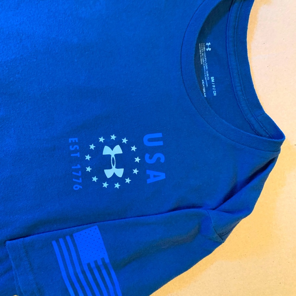 Under Armour t-shirt
